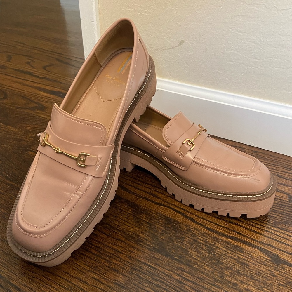 COPY - NWOT: Sam Edelman nude loafers